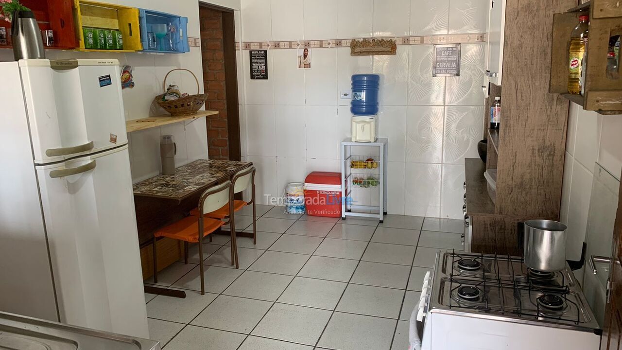 Casa para aluguel de temporada em Itanhaém (Nova Itanhaem)