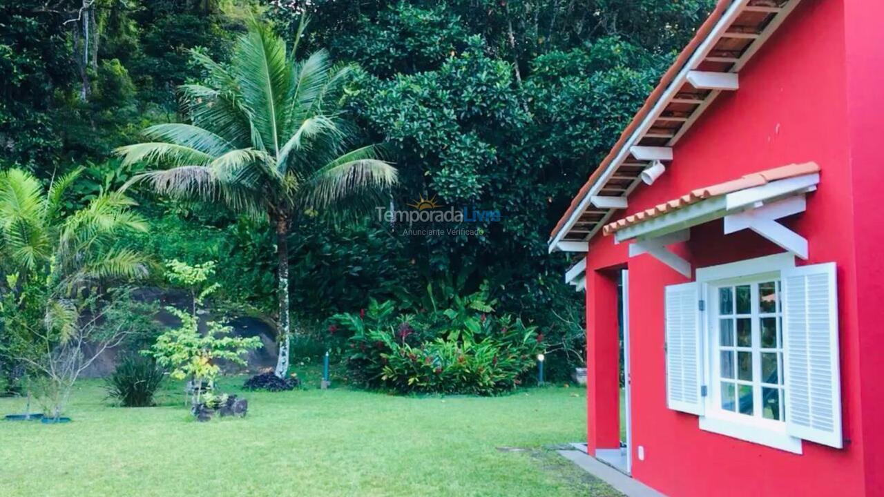 Casa para alquiler de vacaciones em Ubatuba (Praia das Toninhas)