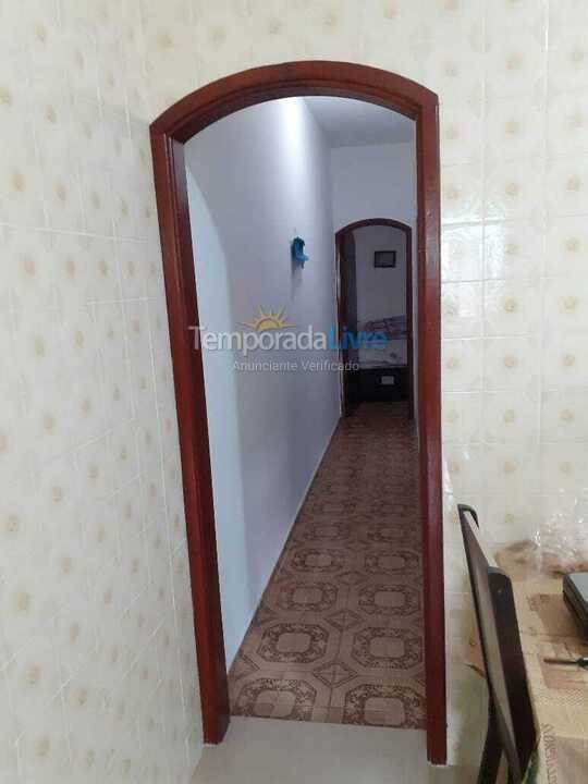 Casa para aluguel de temporada em Praia Grande (Praia do Caiçara)