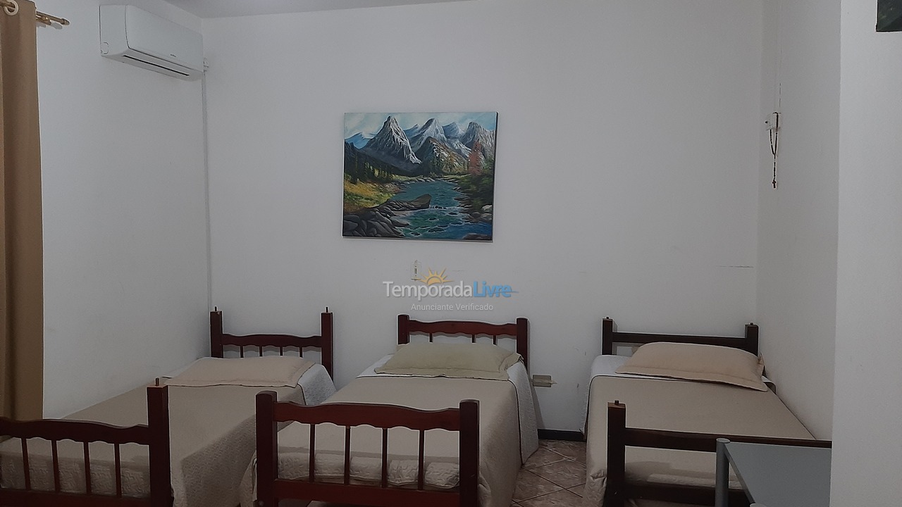 Casa para alquiler de vacaciones em Balneário Piçarras (Piçarras)