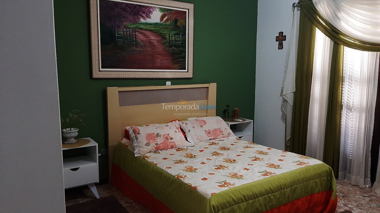 Casa para alquiler de vacaciones em Balneário Piçarras (Piçarras)