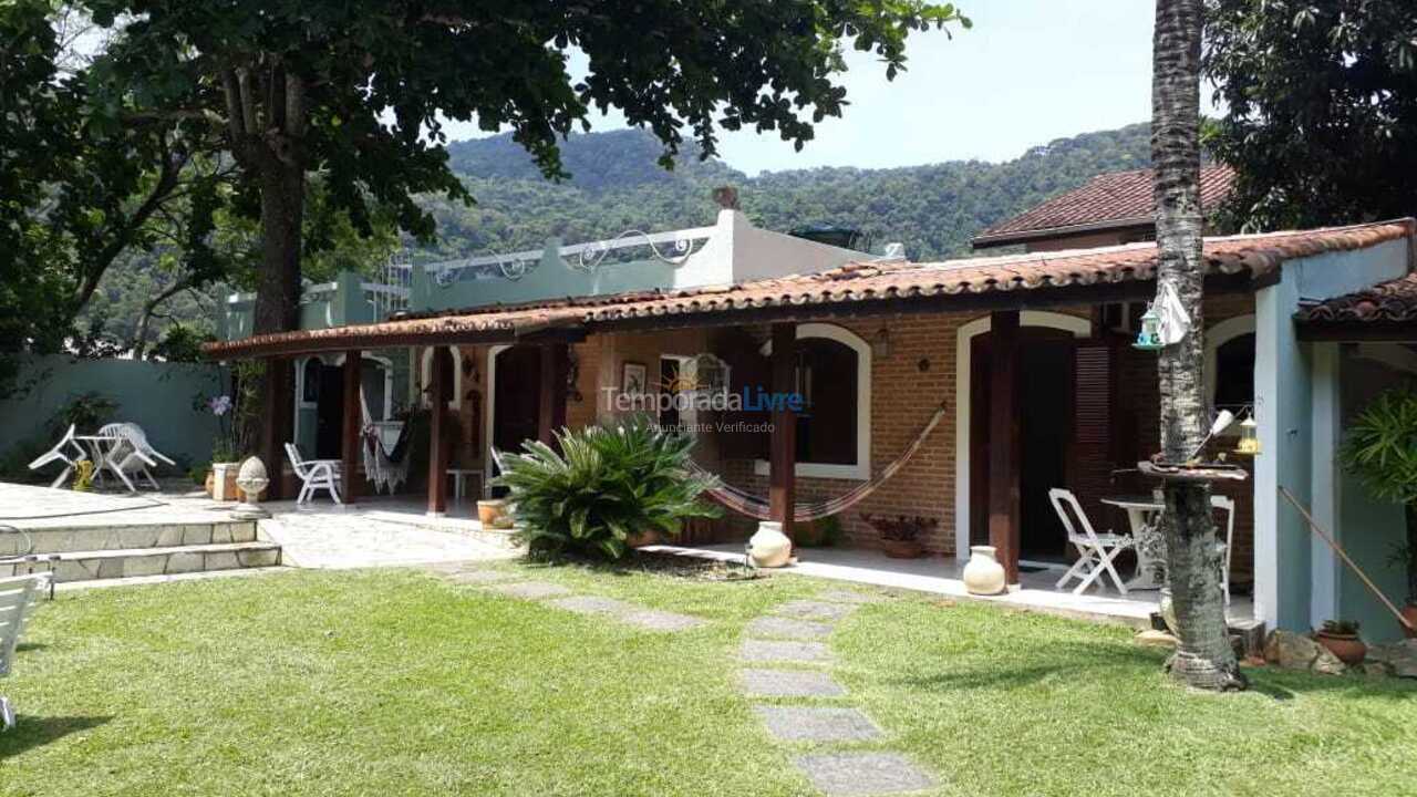 House for vacation rental in São Sebastião (Perequê)