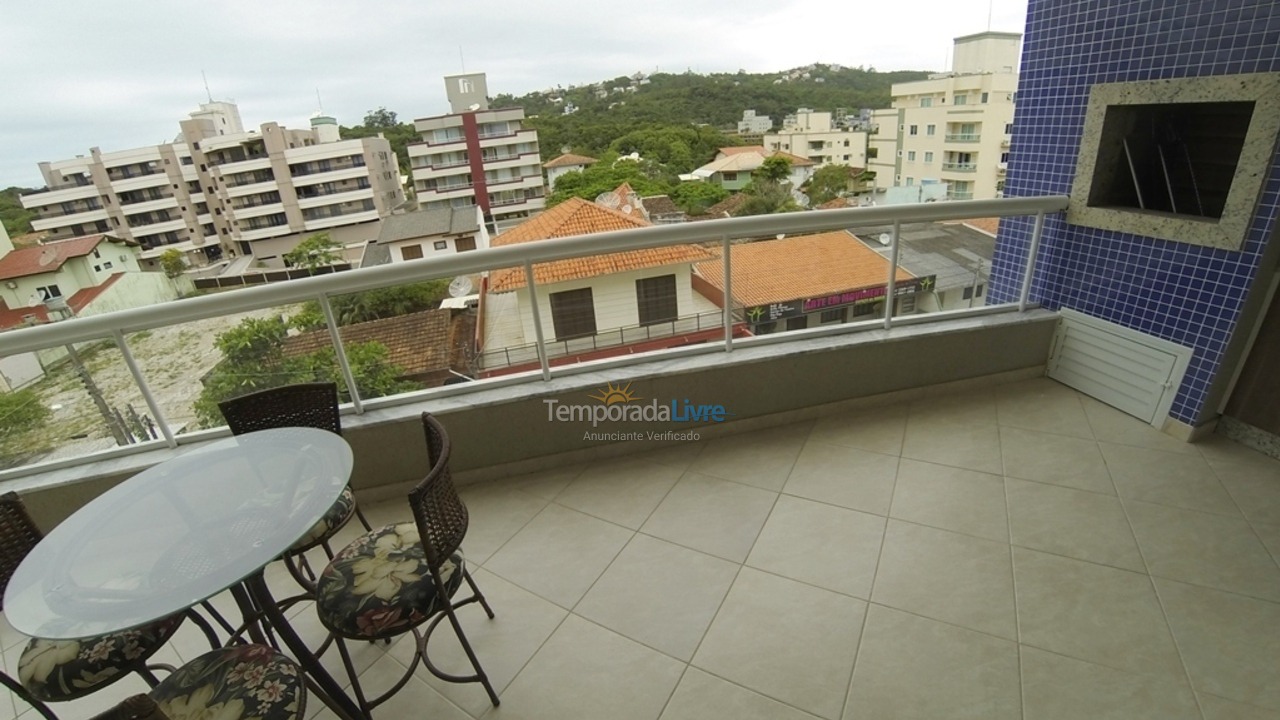 Apartment for vacation rental in Bombinhas (Praia de Bombas)