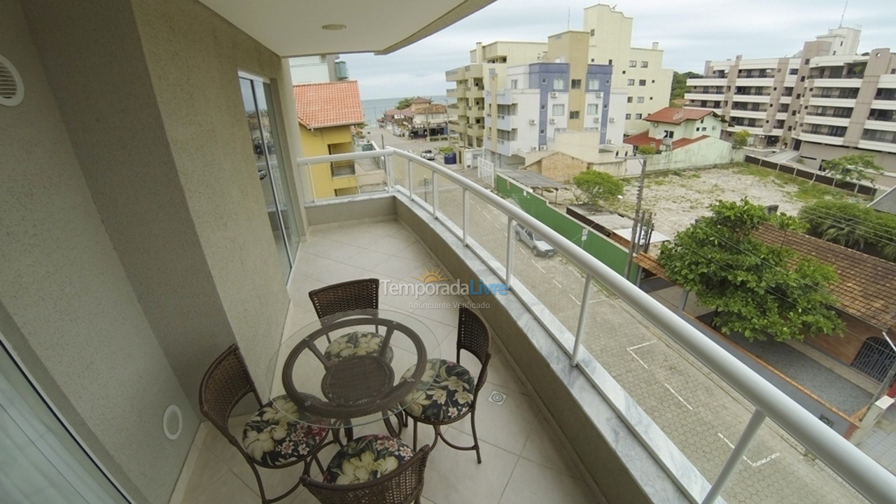 Apartment for vacation rental in Bombinhas (Praia de Bombas)