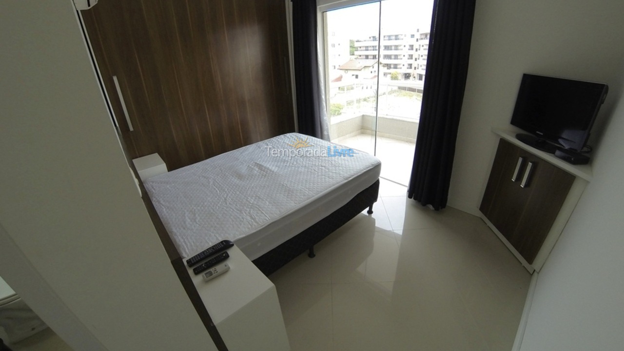 Apartment for vacation rental in Bombinhas (Praia de Bombas)