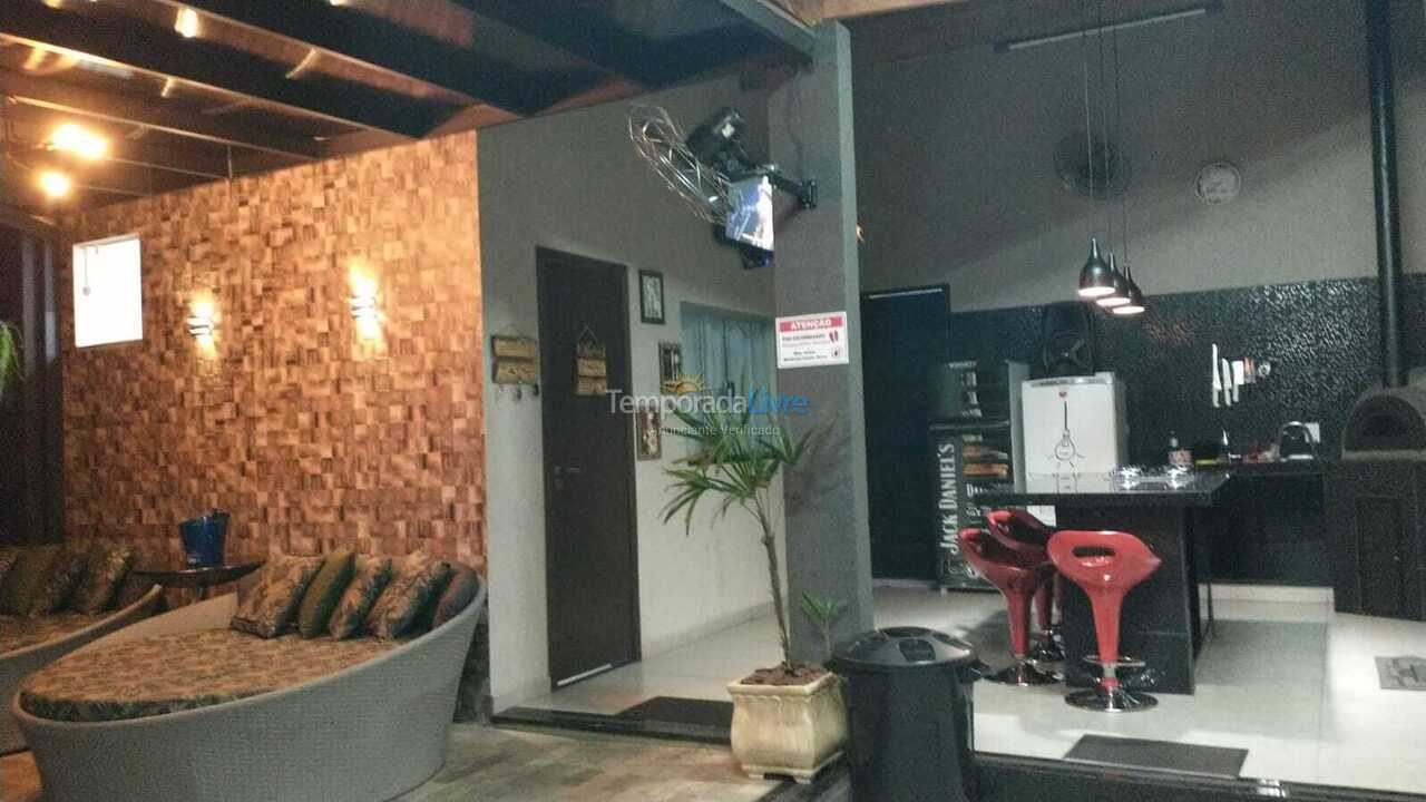 House for vacation rental in Lins (Rebouças)