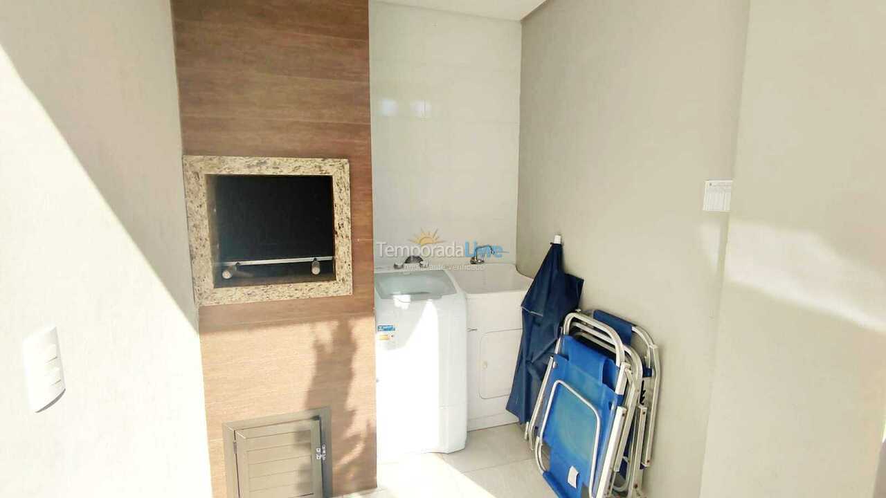 Casa para aluguel de temporada em Bombinhas (Canto Grande)