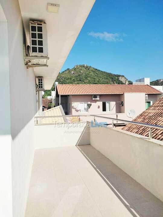 Casa para aluguel de temporada em Bombinhas (Canto Grande)