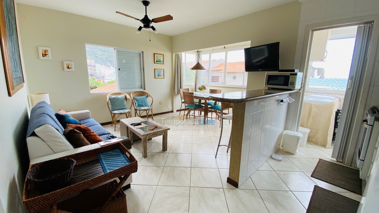 Apartamento para aluguel de temporada em Bombinhas (Praia de Bombas)