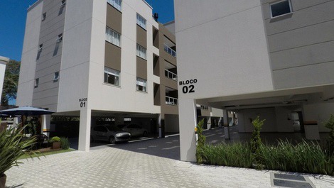 Apt in a gated community for 6 people!