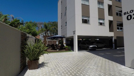 Apt in a gated community for 6 people!
