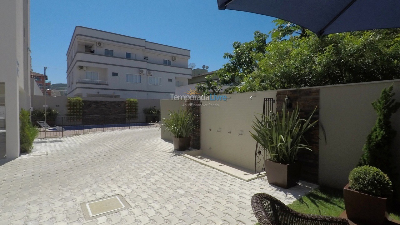Apartment for vacation rental in Bombinhas (Praia de Bombas)