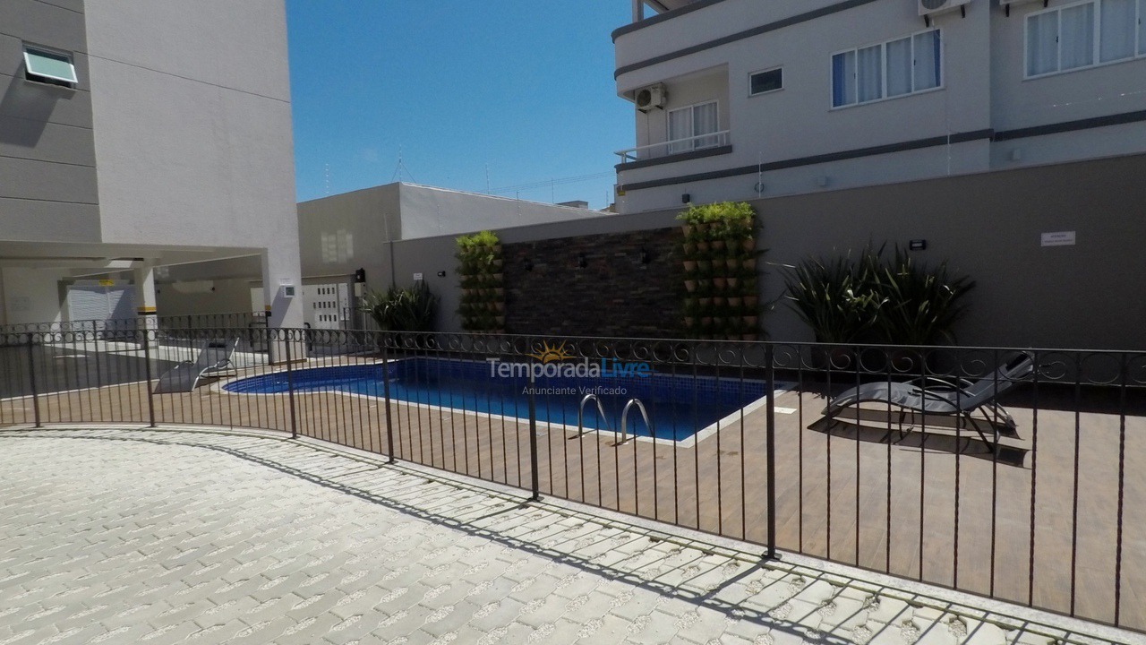 Apartment for vacation rental in Bombinhas (Praia de Bombas)