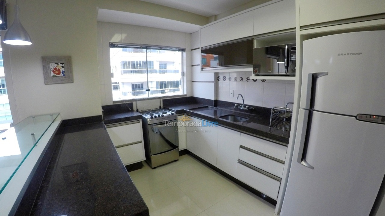 Apartamento para aluguel de temporada em Bombinhas (Praia de Bombas)