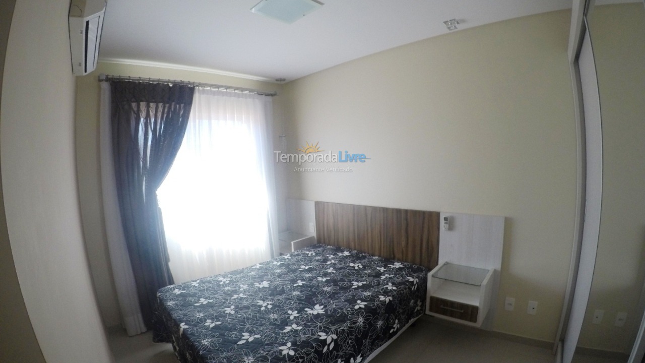 Apartamento para aluguel de temporada em Bombinhas (Praia de Bombas)