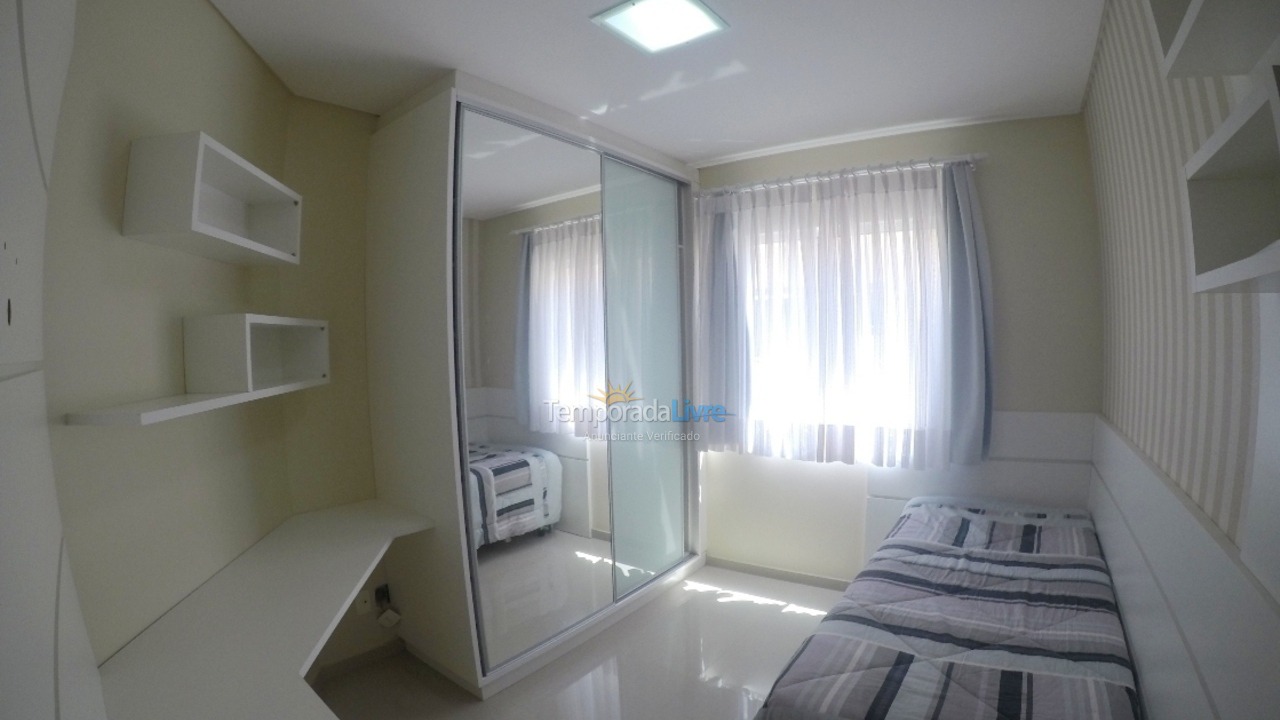 Apartamento para aluguel de temporada em Bombinhas (Praia de Bombas)
