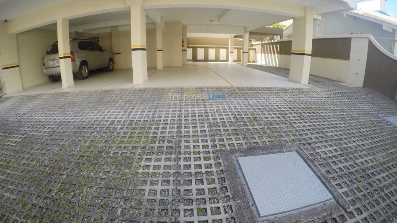 Apartamento para aluguel de temporada em Bombinhas (Praia de Bombas)