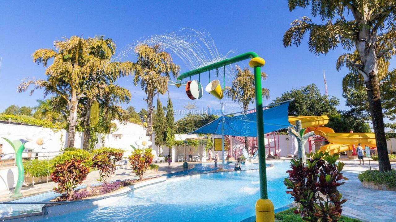 Apartamento para alquiler de vacaciones em Caldas Novas (Solar de Caldas)