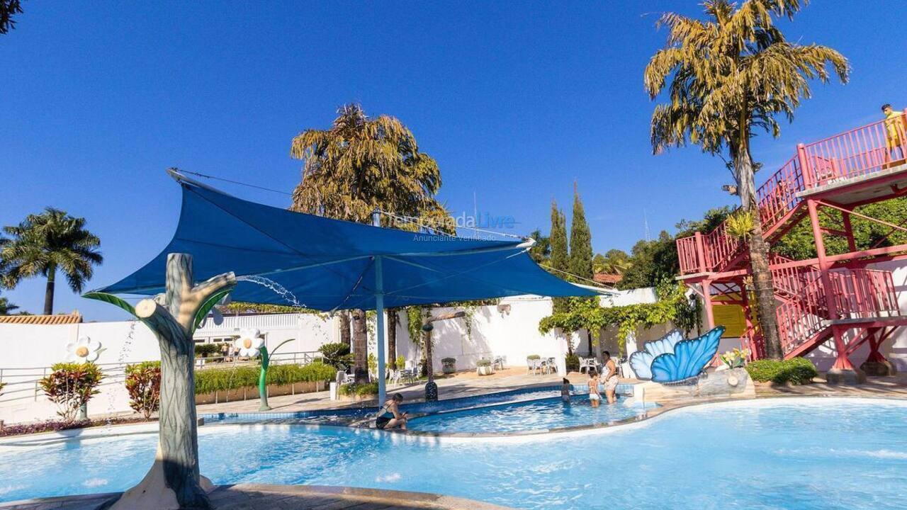 Apartamento para alquiler de vacaciones em Caldas Novas (Solar de Caldas)