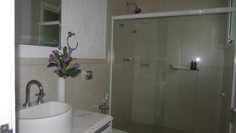 CASA BIEN UBICADA EN PRAIA DA BALEIA