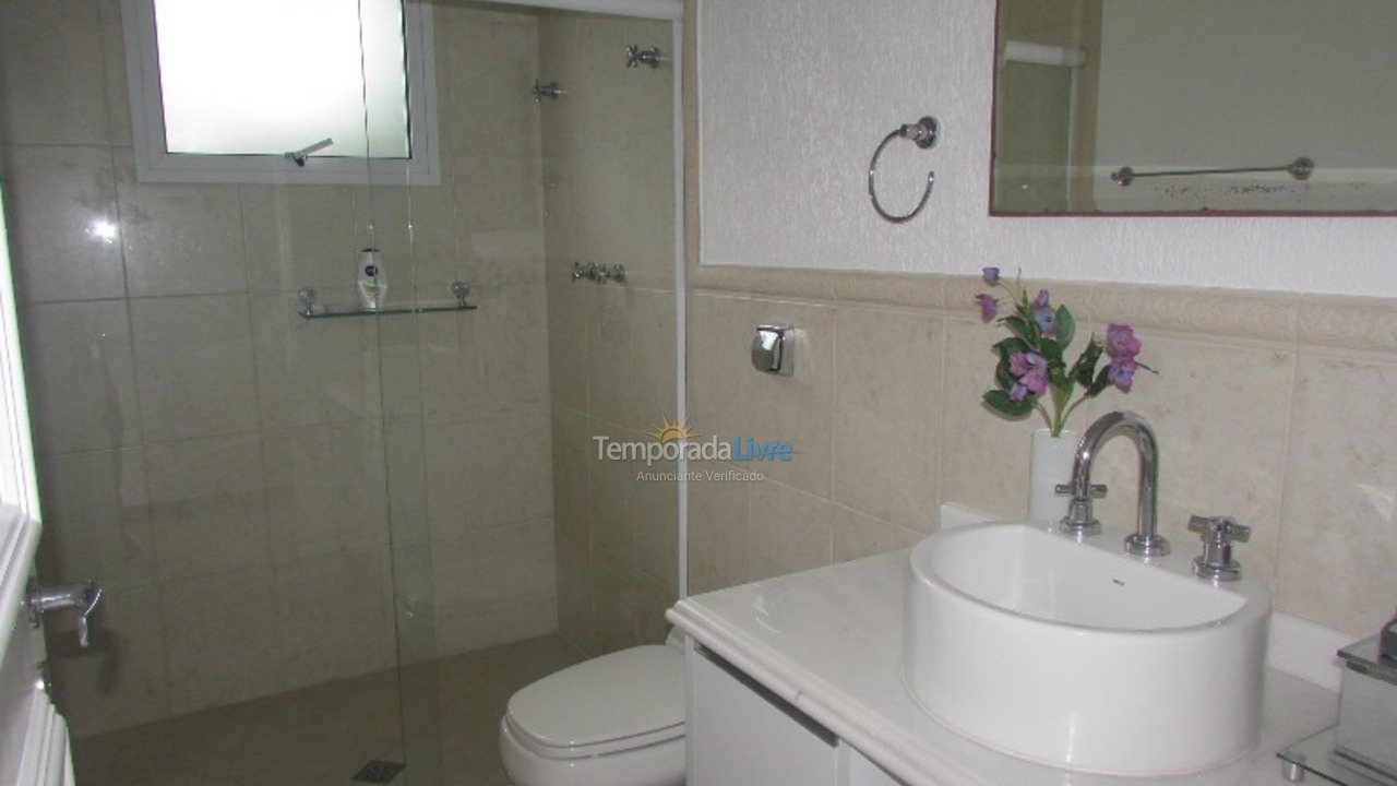 Casa para alquiler de vacaciones em São Sebastião (Praia da Baleia)