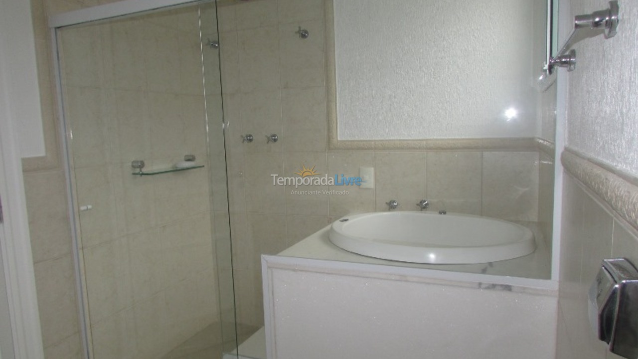 Casa para alquiler de vacaciones em São Sebastião (Praia da Baleia)