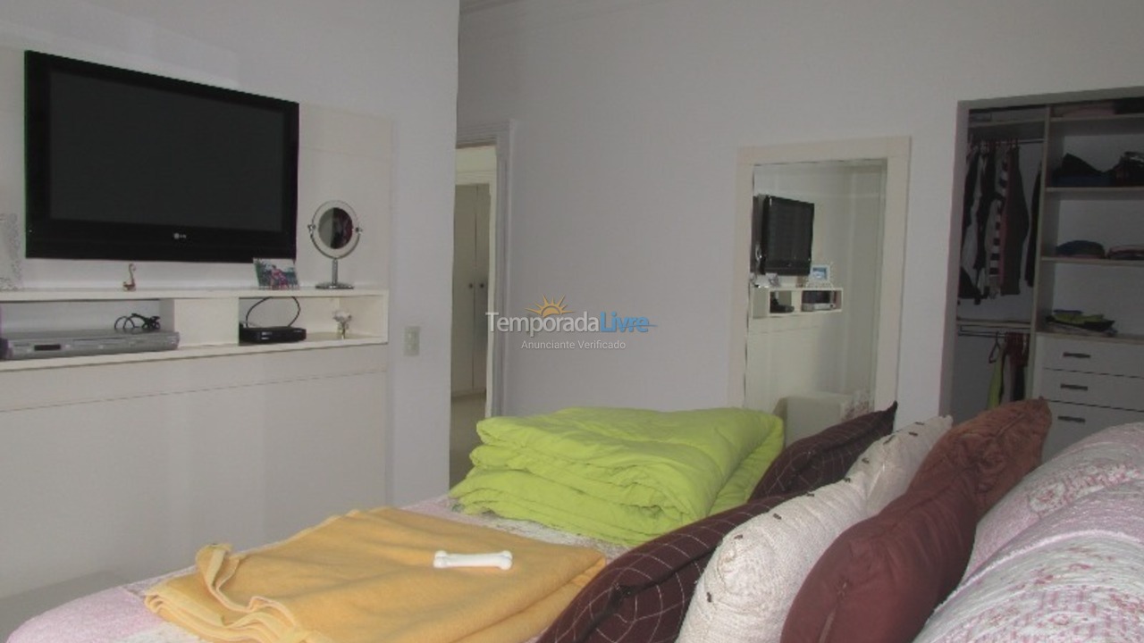 Casa para alquiler de vacaciones em São Sebastião (Praia da Baleia)