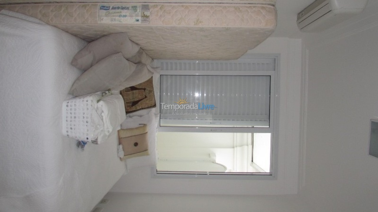 Casa para alquiler de vacaciones em São Sebastião (Praia da Baleia)