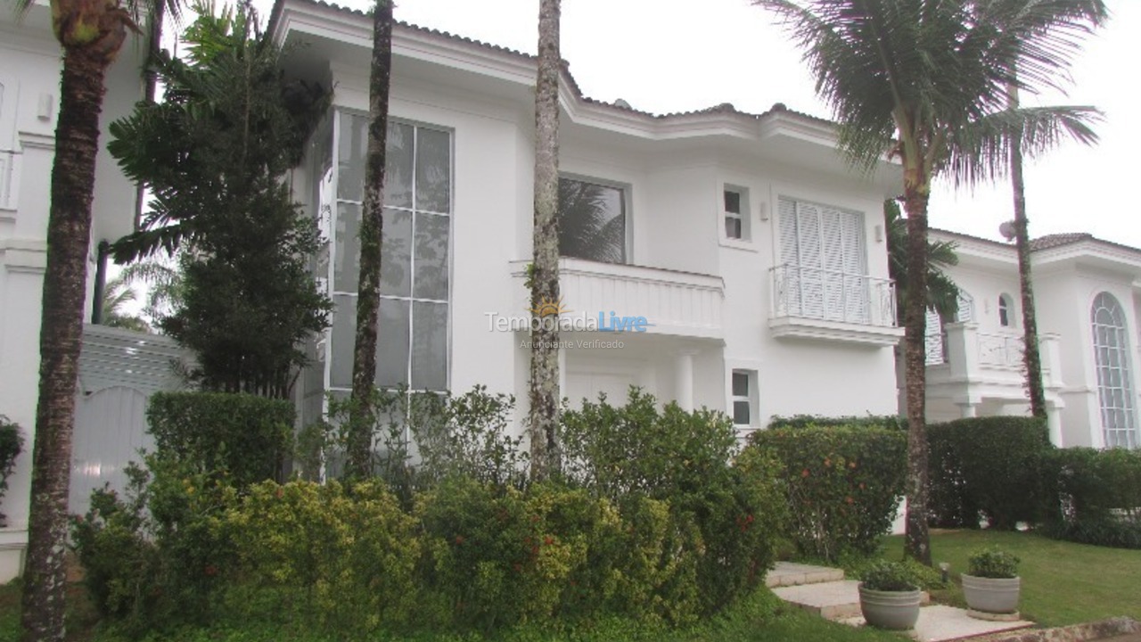 Casa para alquiler de vacaciones em São Sebastião (Praia da Baleia)