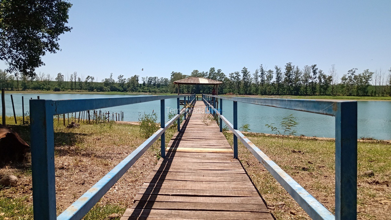 Casa para aluguel de temporada em Promissão (Bairro Bairrerinho)