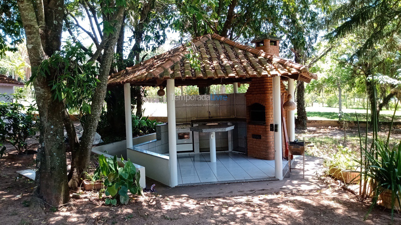 Casa para aluguel de temporada em Promissão (Bairro Bairrerinho)