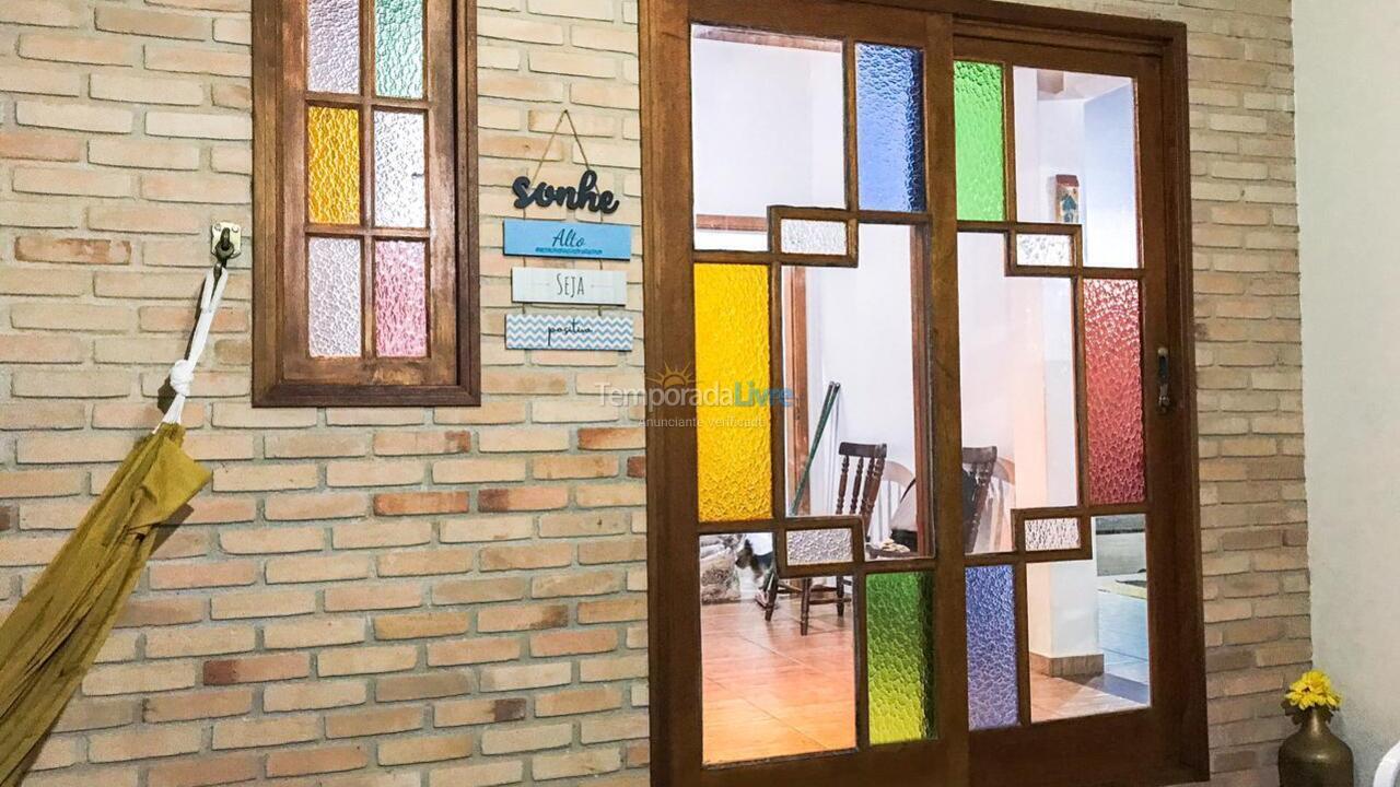 Casa para aluguel de temporada em São Sebastião (Praia de Boiçucanga)