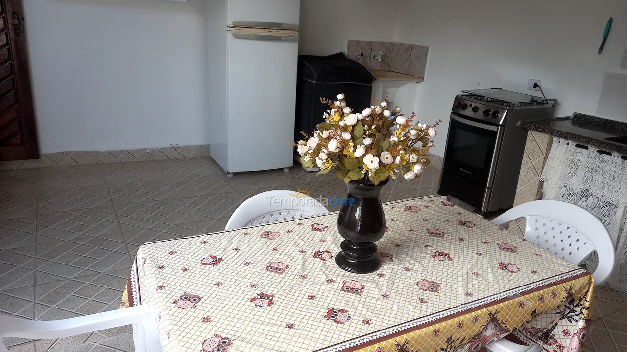 Casa para aluguel de temporada em Mongaguá (Balneario Itaguai)