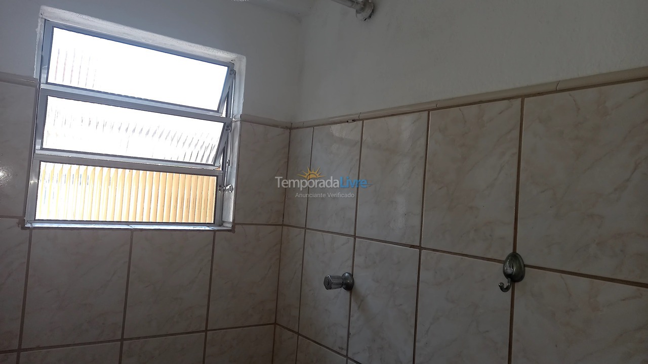 Casa para aluguel de temporada em Mongaguá (Balneario Itaguai)