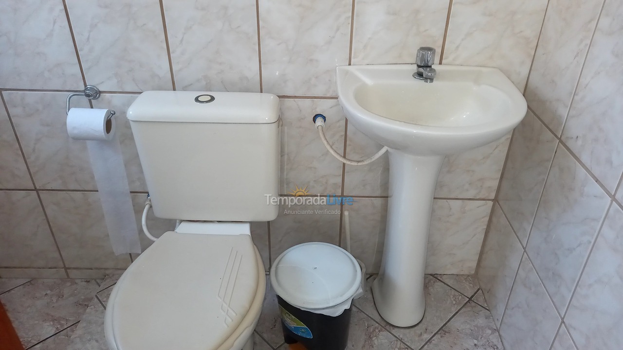 Casa para aluguel de temporada em Mongaguá (Balneario Itaguai)