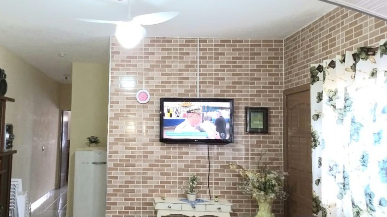 Casa para aluguel de temporada em Mongaguá (Balneario Itaguai)