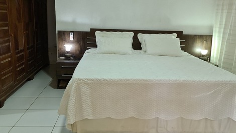 Suite c cama king, ar cond. 