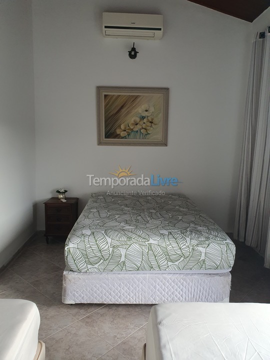 Casa para aluguel de temporada em Guarujá (Enseada)