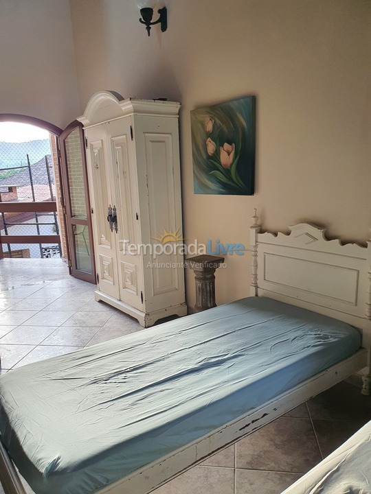 Casa para aluguel de temporada em Guarujá (Enseada)