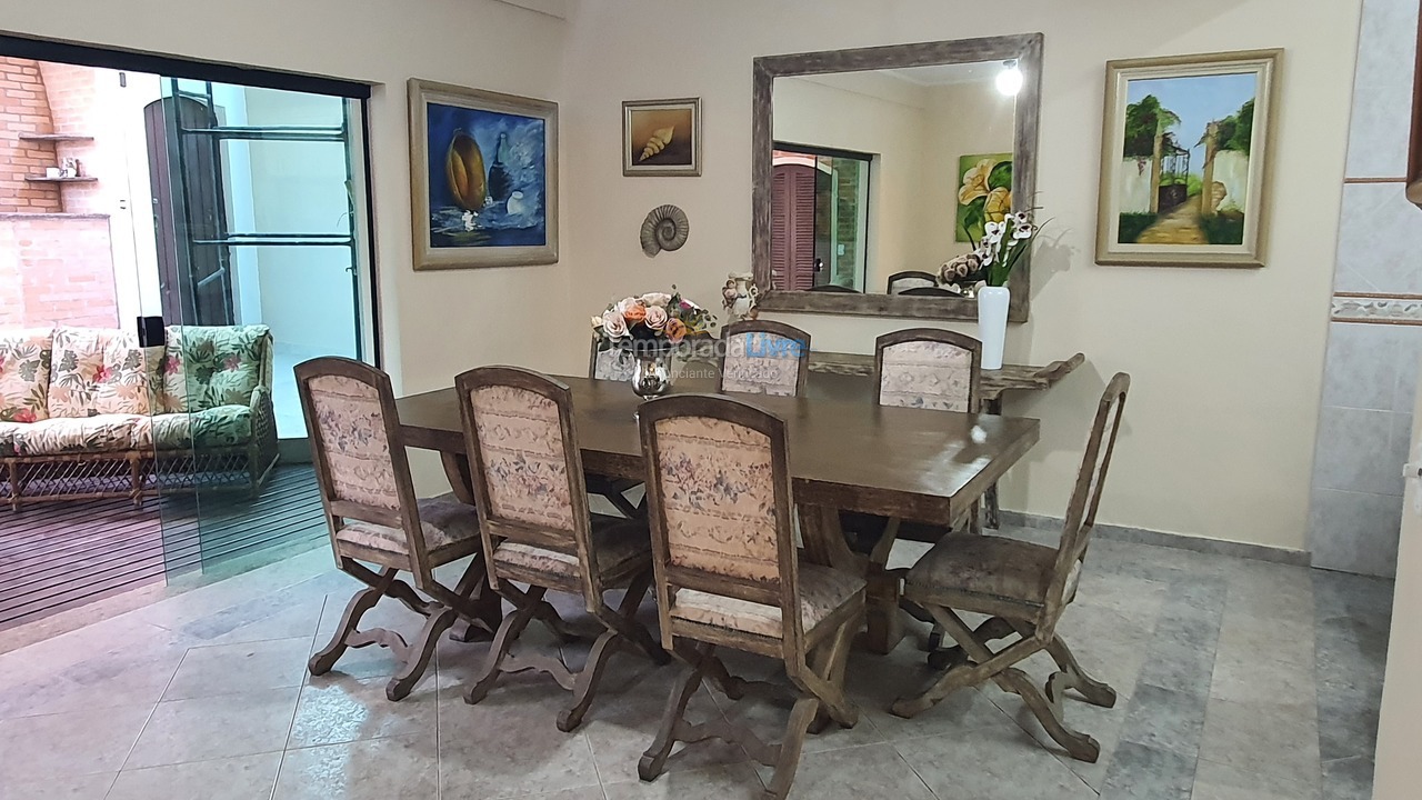 Casa para aluguel de temporada em Guarujá (Enseada)