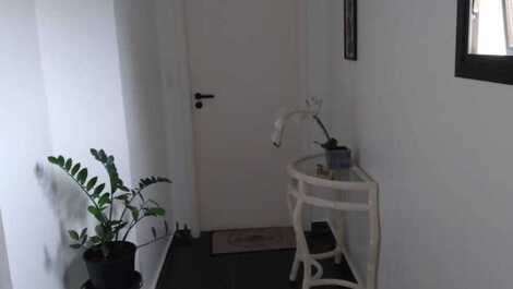 Apartment overlooking the sea