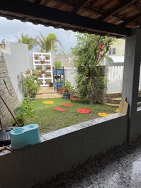 Estupenda casa a 200 metros de la playa de Itaúna