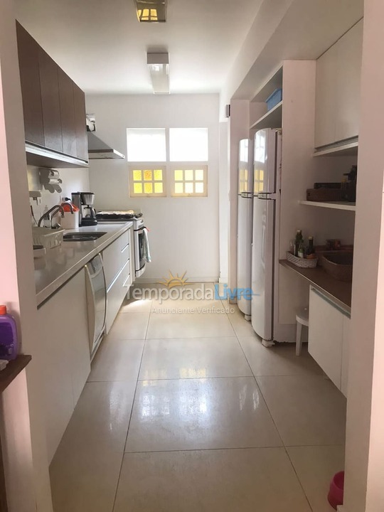 Casa para aluguel de temporada em São Sebastião (Maresias)