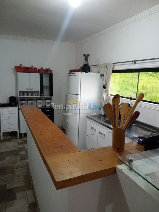 Chácara / sítio para aluguel de temporada em São Bento do Sapucaí (Estrada Municipal José Theotonio Silva)