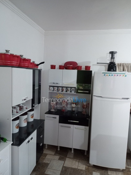 Chácara / sítio para aluguel de temporada em São Bento do Sapucaí (Estrada Municipal José Theotonio Silva)