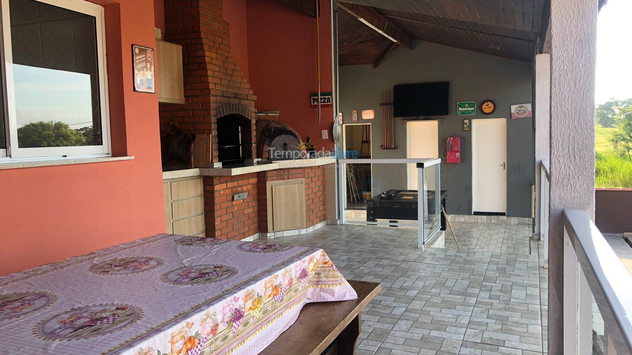 Casa para alquiler de vacaciones em Pardinho (Ninho Verde Eco Residence)