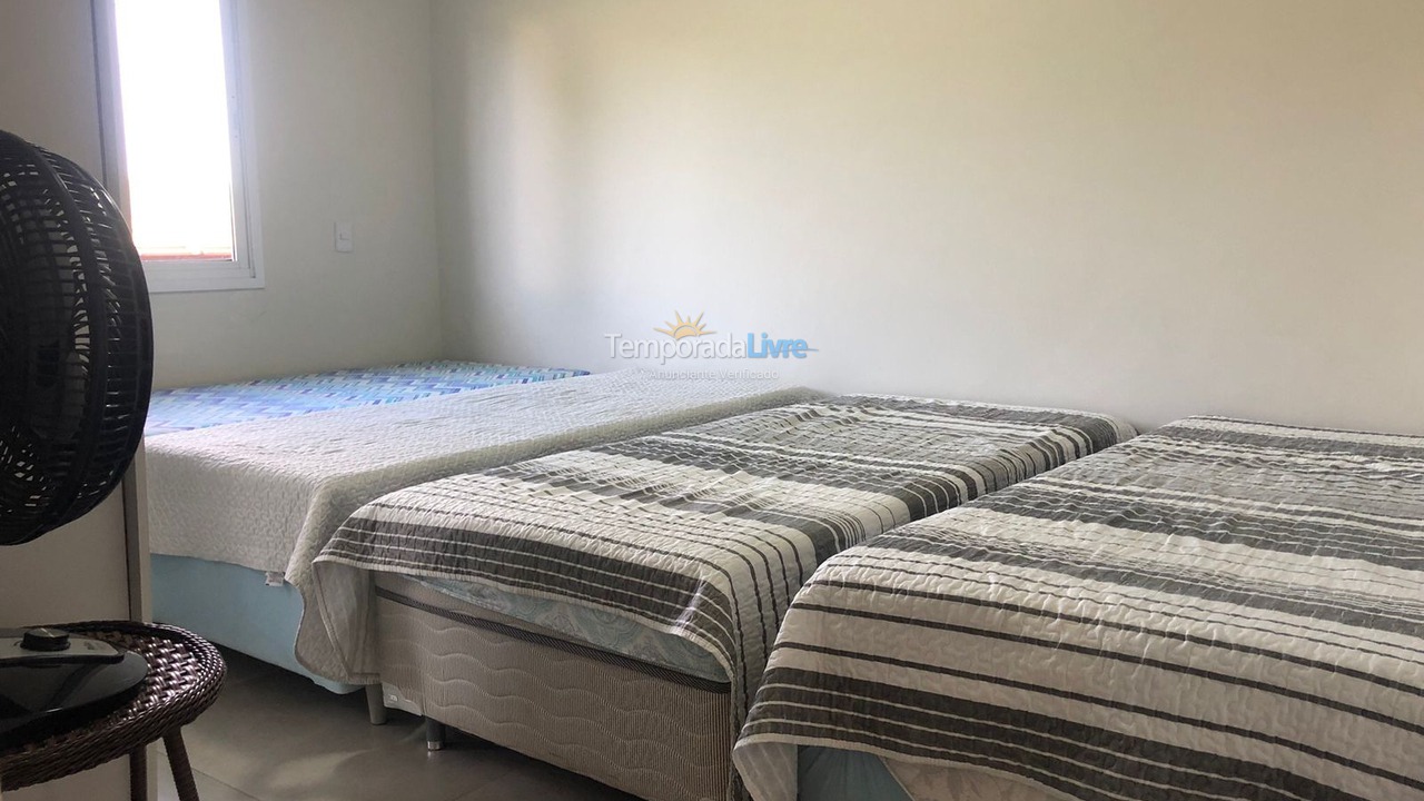 Casa para alquiler de vacaciones em Pardinho (Ninho Verde Eco Residence)