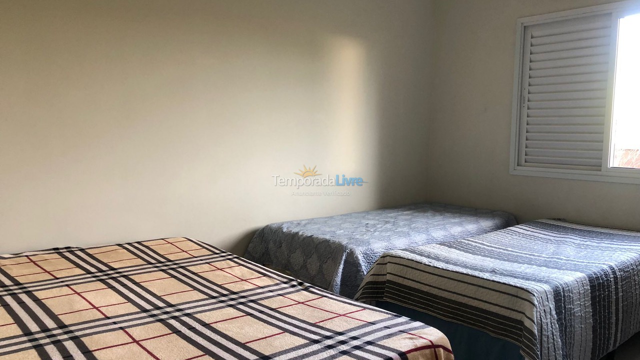 Casa para alquiler de vacaciones em Pardinho (Ninho Verde Eco Residence)