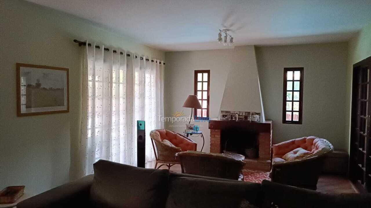 Casa para aluguel de temporada em Vargem Grande Paulista (Mariapolis Ginetta)