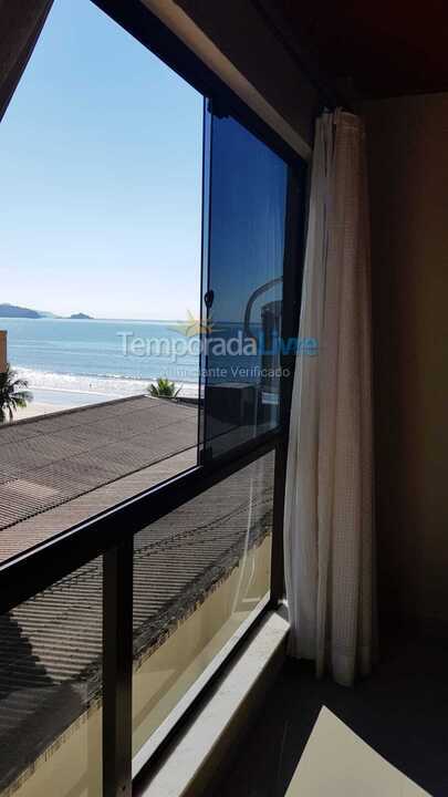 Apartamento para aluguel de temporada em Itapema (Meia Praia)